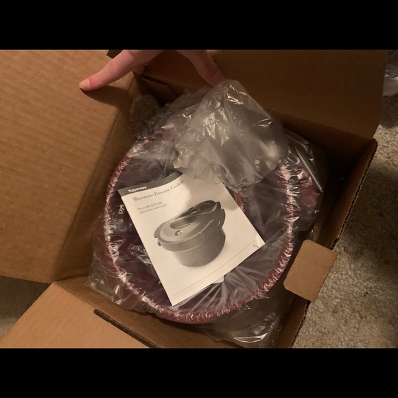 Tupperware Microwave Pressure Cooker - Picture 2 of 3